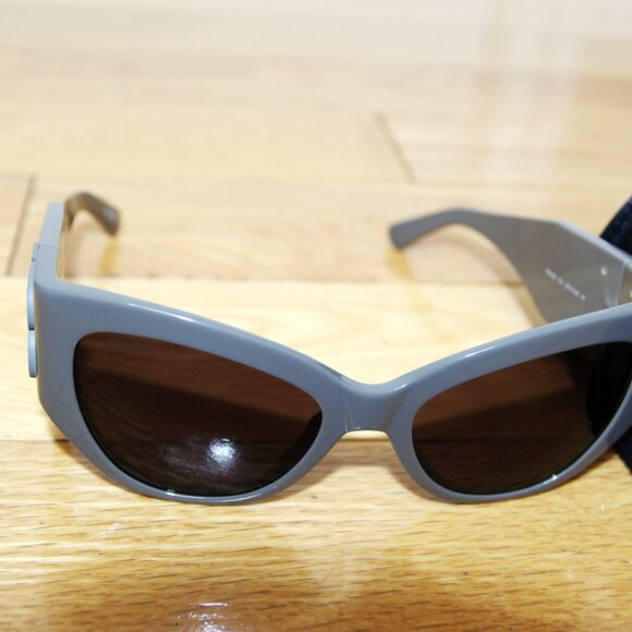 BNWT AW24 BALENCIAGA CAT EYE ROUNDED SUNGLASSES BB0322S - Picture 2 of 7
